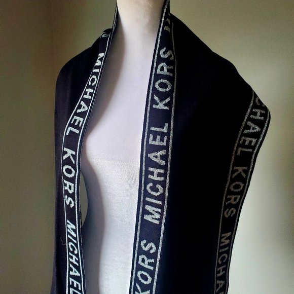 NWT MICHAEL KORS Women's Knit Long Scarf Logo Name Black & Metallic Silver Gift - Picture 2 of 8